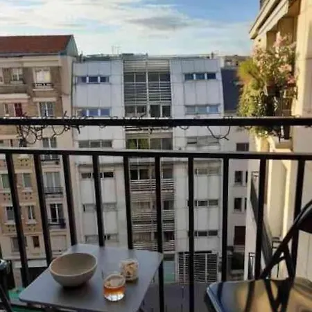 Apartament 2 Pieces Lumineux Quartier Anime Paryż