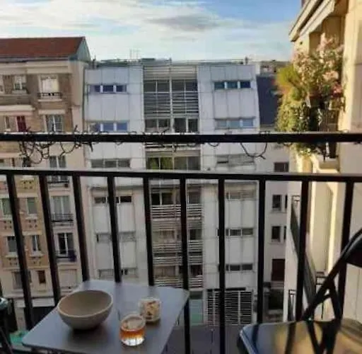 Apartament 2 Pieces Lumineux Quartier Anime Paryż