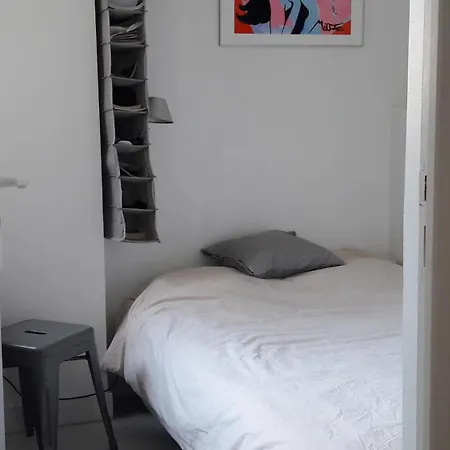 2 Pieces Lumineux Quartier Anime Париж